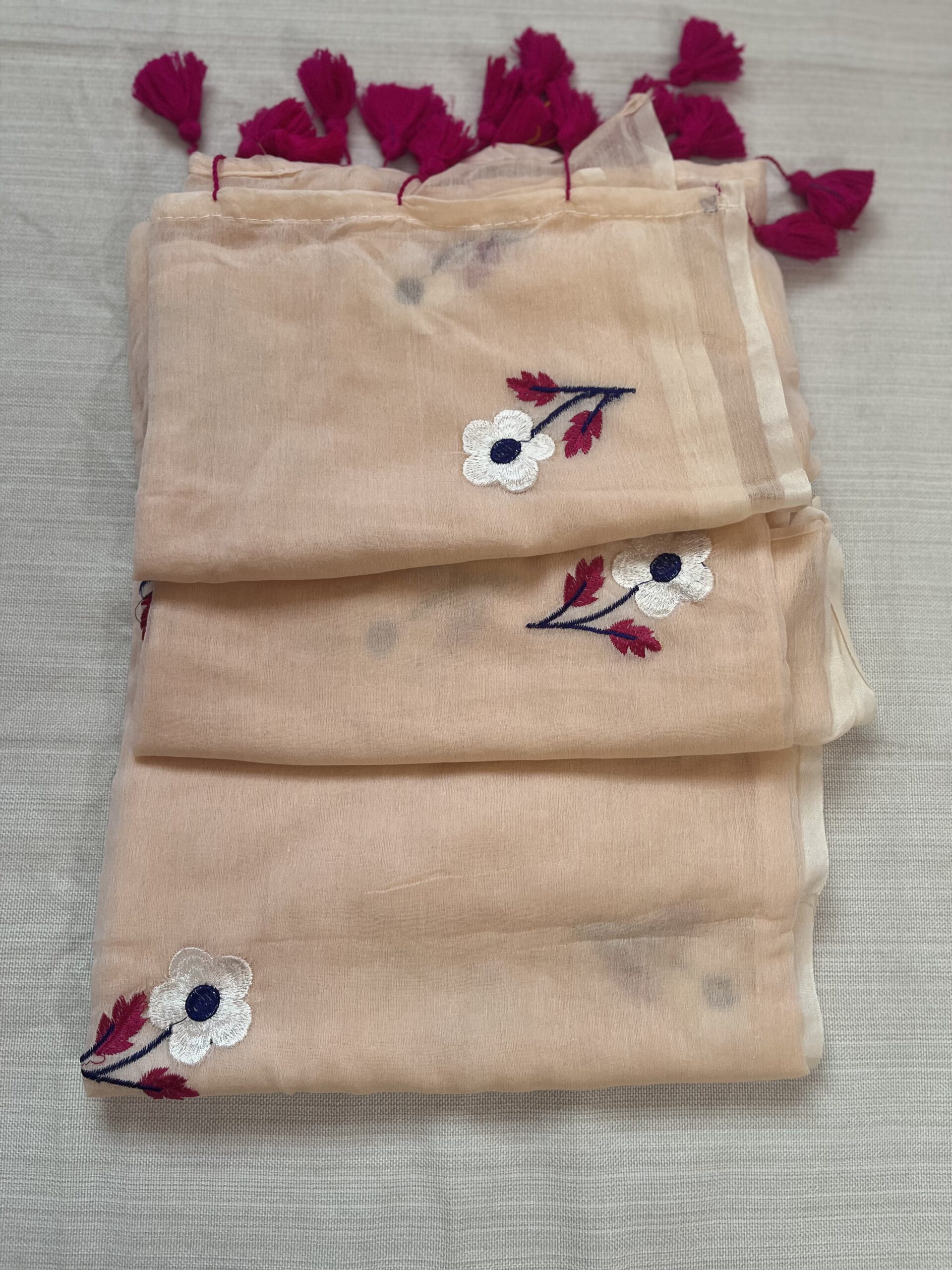 mulmul cotton embroidery saree