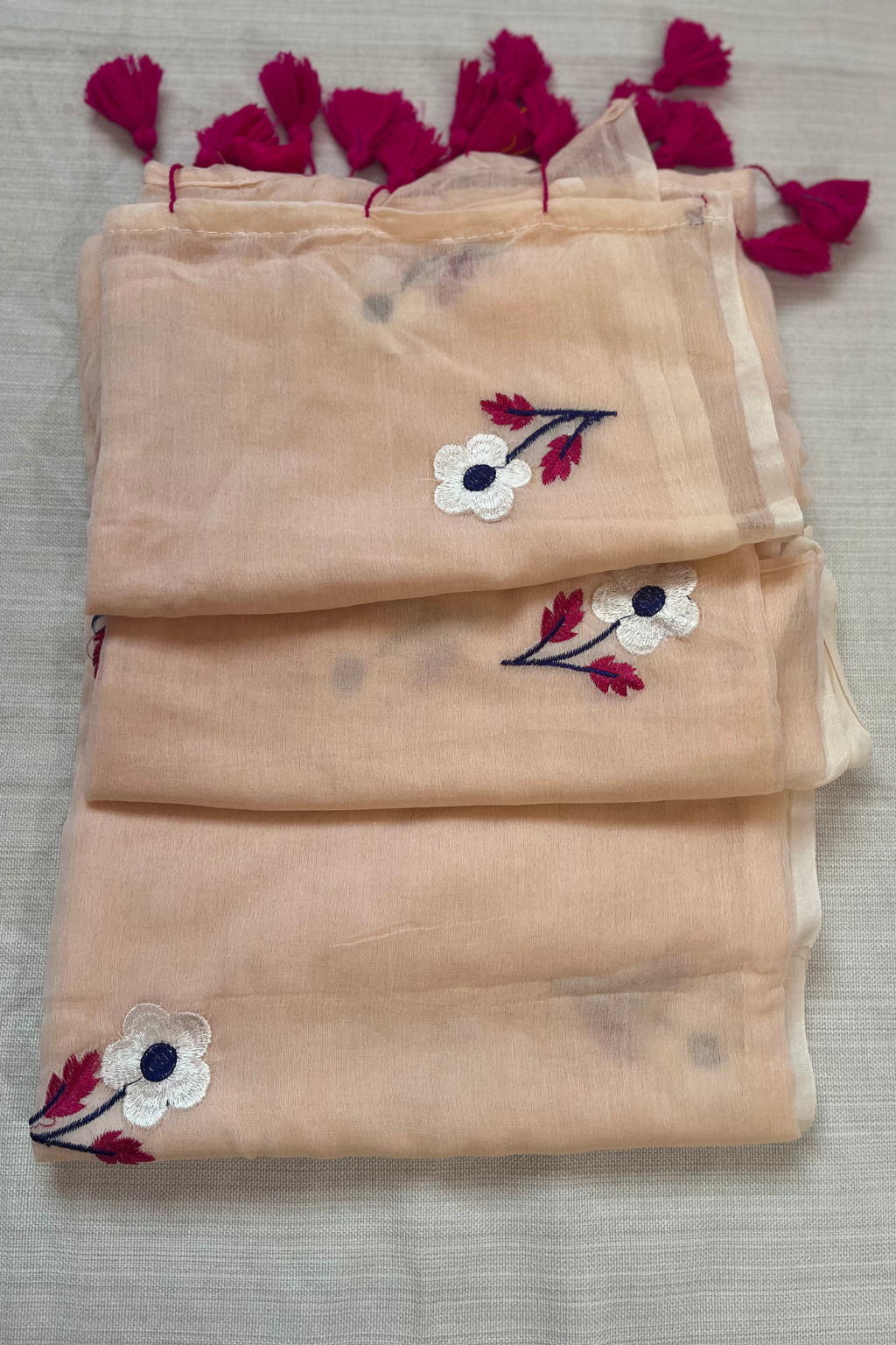 mulmul cotton embroidery saree