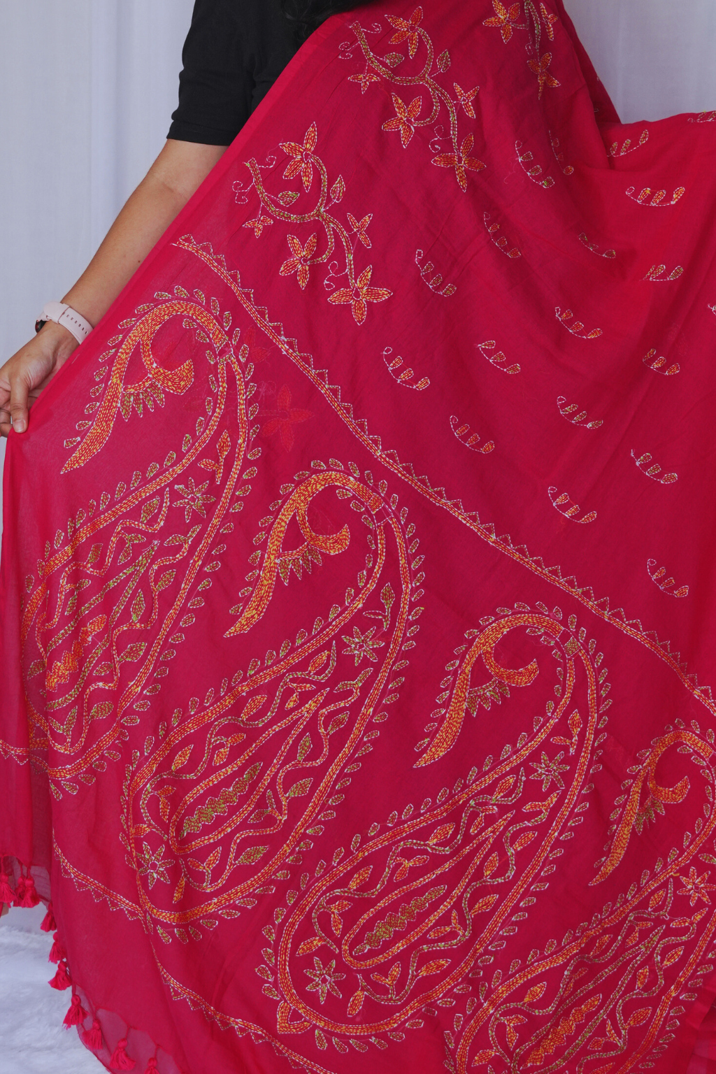 Mulmul Cotton Embroidery Saree MMCERP06 - Image 2