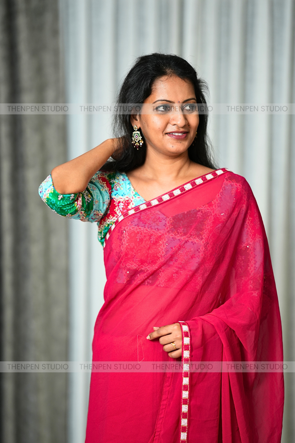 Georgette Rani Pink Saree With Elegant Border - Image 3